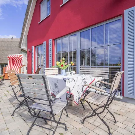 度假居 Ranzow Ferienhaus Holzreich 洛米