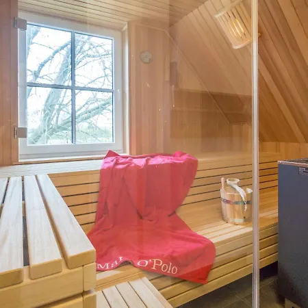 Ranzow Ferienhaus Holzreich 洛米