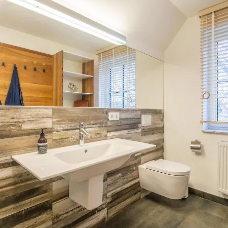 Ranzow Ferienhaus Holzreich *