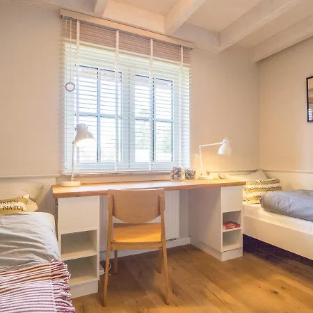 Ranzow Ferienhaus Holzreich 度假居