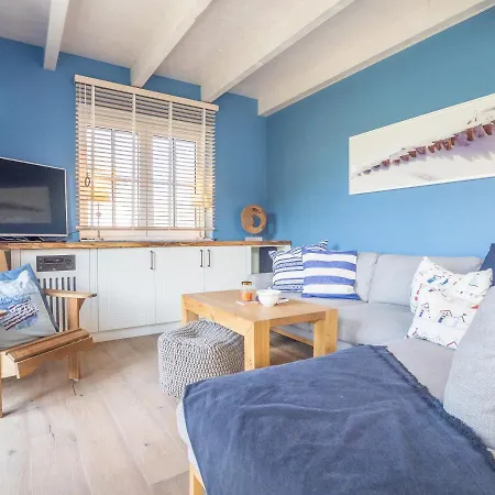 Ranzow Ferienhaus Holzreich 度假居 *